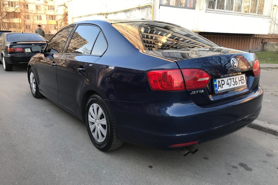 Продам Volkswagen Jetta 2013 года в Киеве