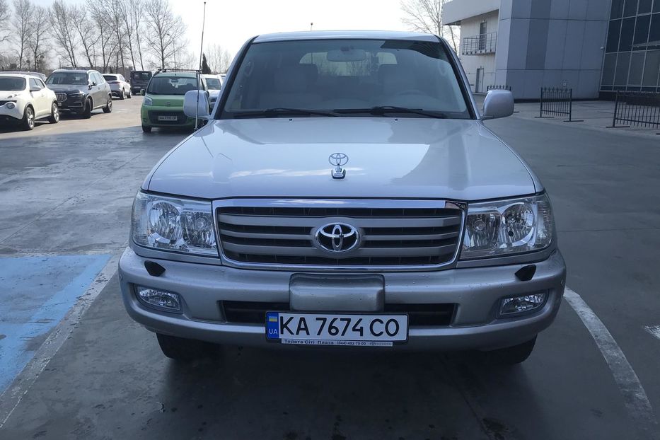 Продам Toyota Land Cruiser 100 Ne krashena 7 mest 2006 года в Киеве
