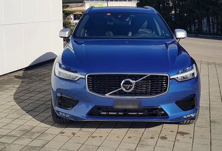 Продам Volvo XC60 2019 года в Киеве