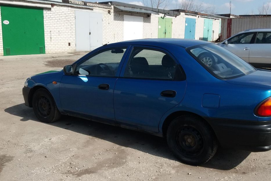 Продам Mazda 323 1997 года в Харькове
