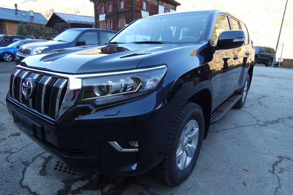 Продам Toyota Land Cruiser Prado 2020 года в Киеве