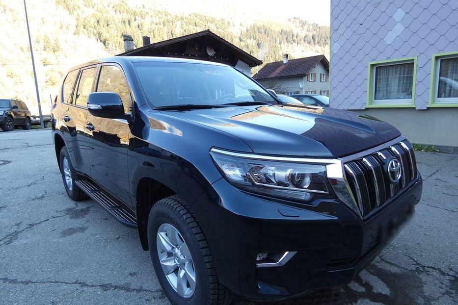 Продам Toyota Land Cruiser Prado 2020 года в Киеве