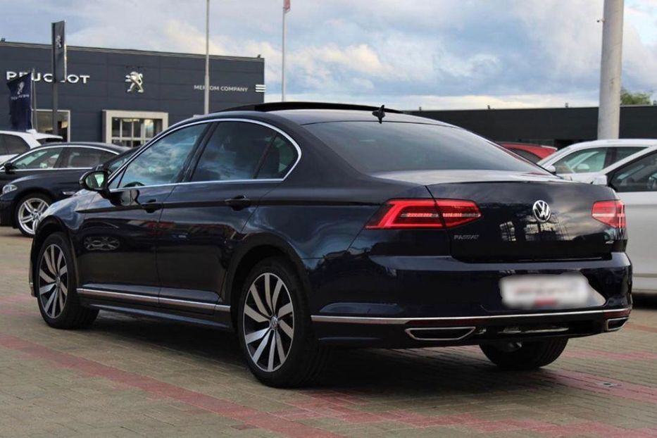 Продам Volkswagen Passat B8 2018 года в Киеве