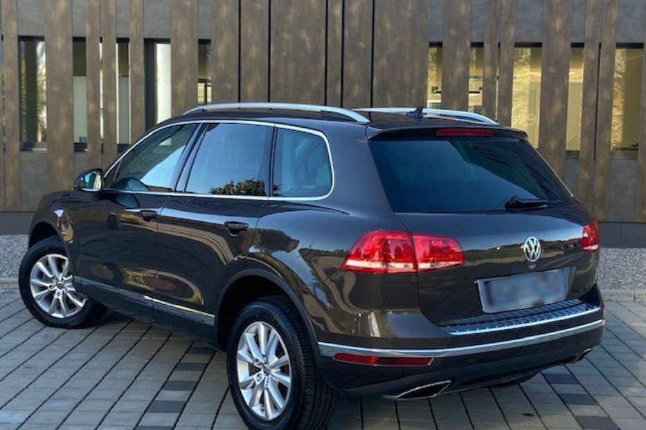 Продам Volkswagen Touareg 2016 года в Киеве