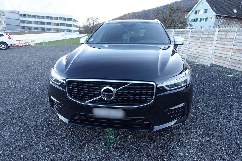 Продам Volvo XC60 2018 года в Киеве