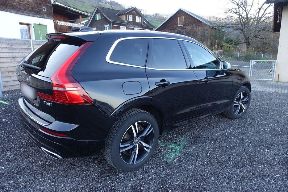 Продам Volvo XC60 2018 года в Киеве