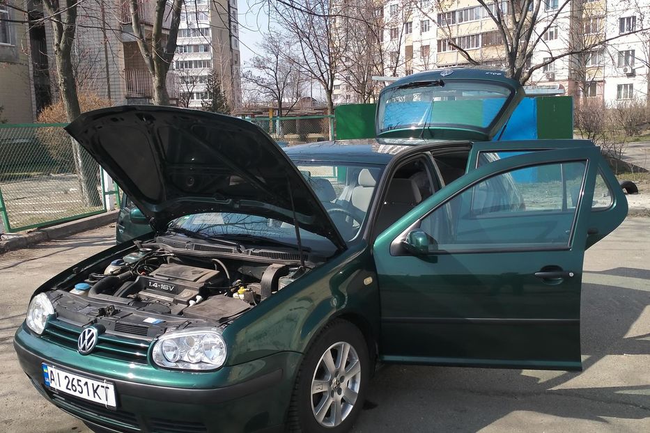 Продам Volkswagen Golf IV 1999 года в Киеве