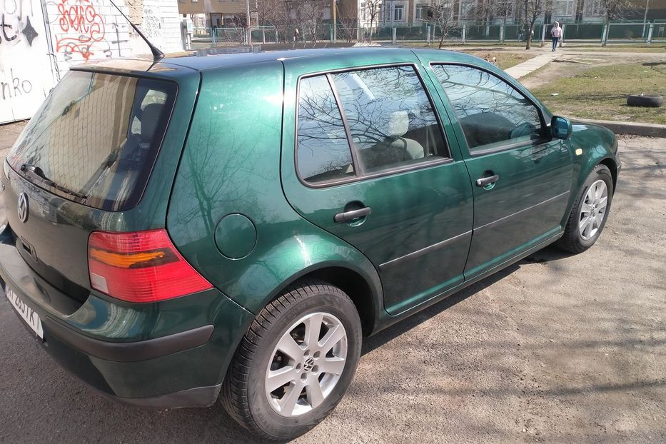 Продам Volkswagen Golf IV 1999 года в Киеве