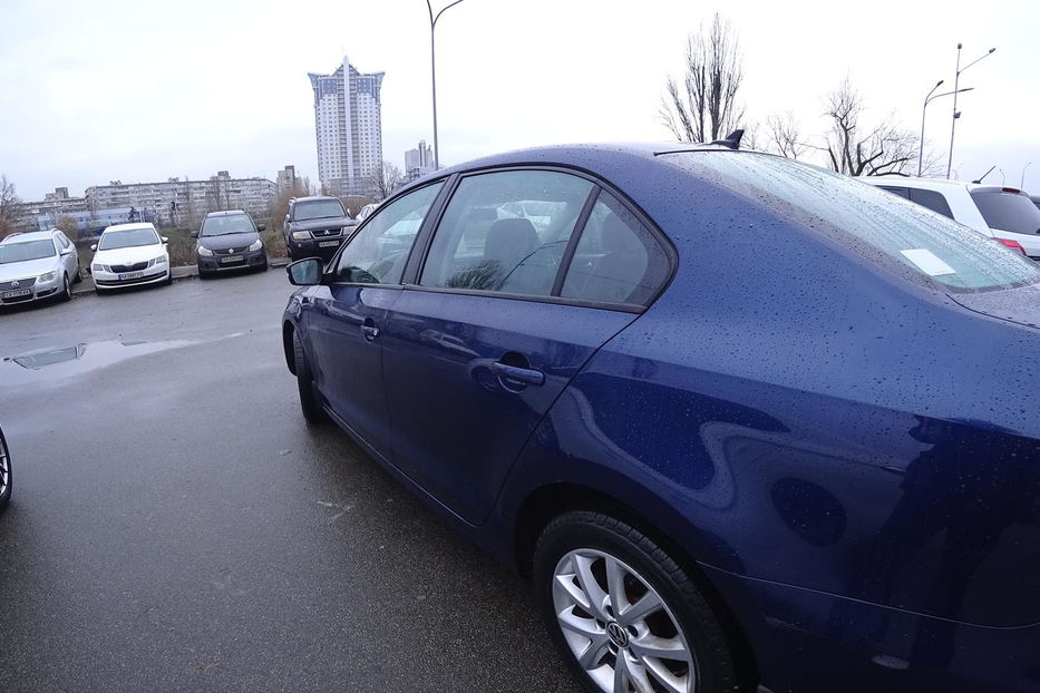 Продам Volkswagen Jetta 2012 года в Киеве
