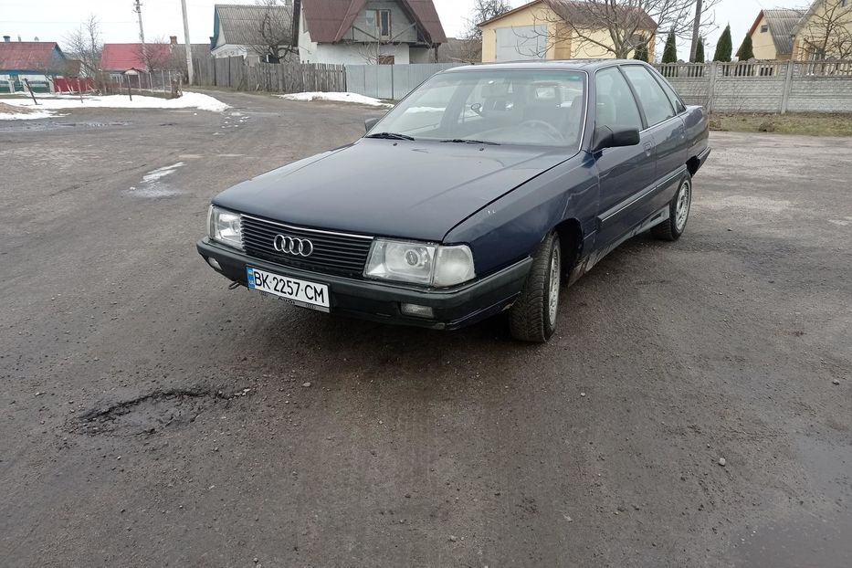 Продам Audi 100 С3 1989 года в г. Острог, Ровенская область