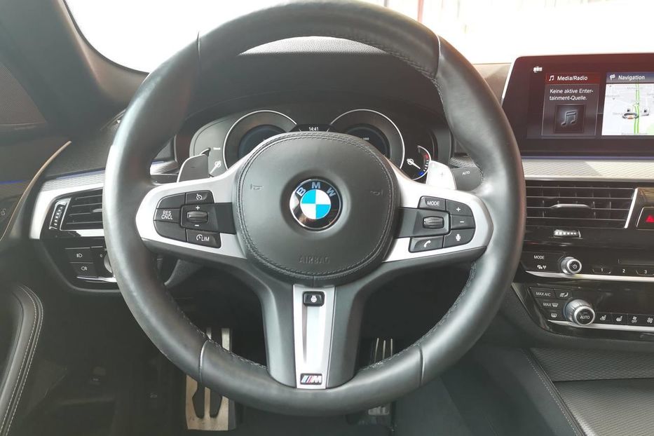 Продам BMW 530 D 2018 года в Киеве