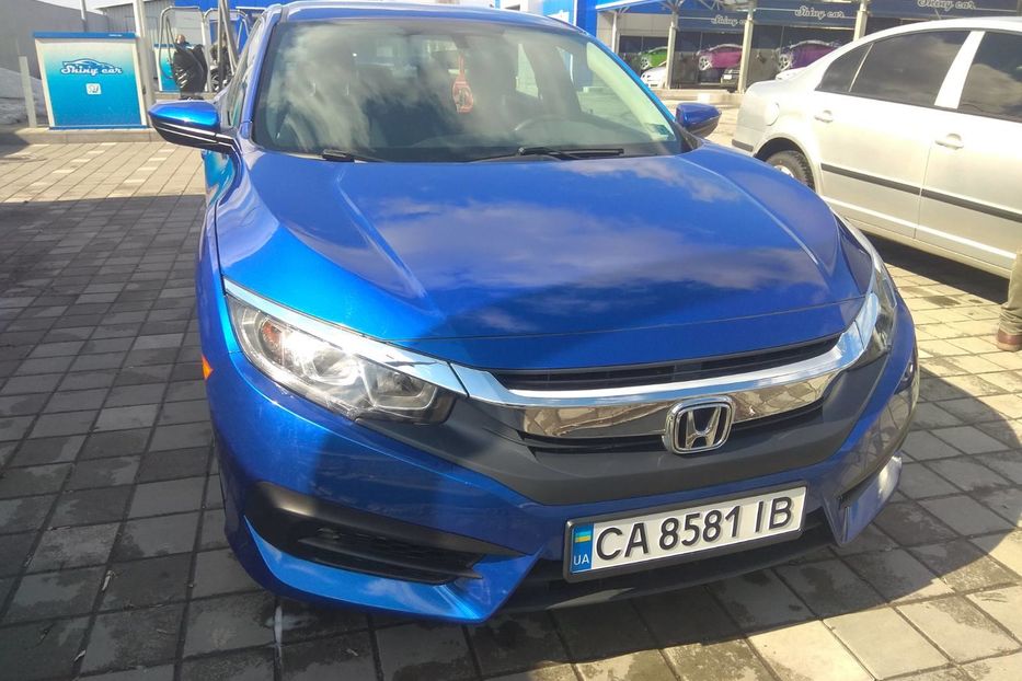 Продам Honda Civic LX 2017 года в Черкассах