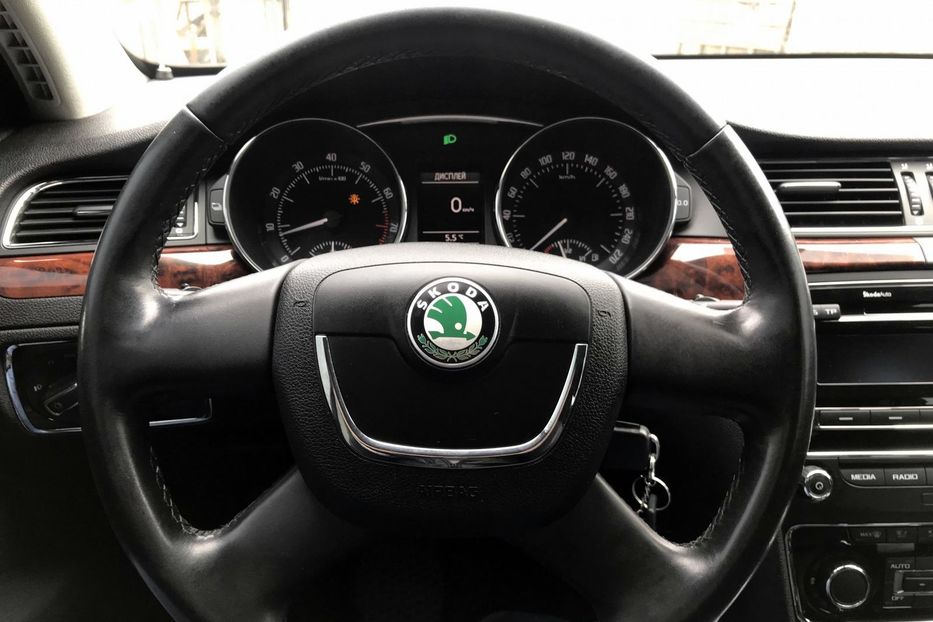 Продам Skoda Superb 2011 года в Киеве