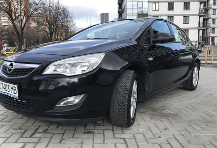 Продам Opel Astra J 2010 года в Львове