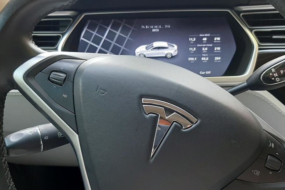 Продам Tesla Model S S 2013 года в Николаеве