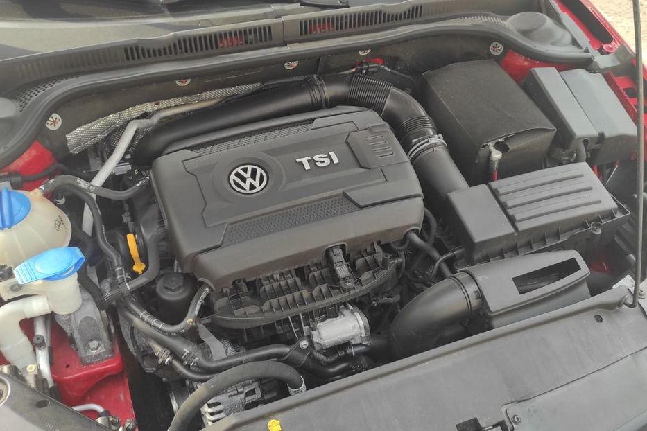 Продам Volkswagen Jetta sport 2016 года в Запорожье