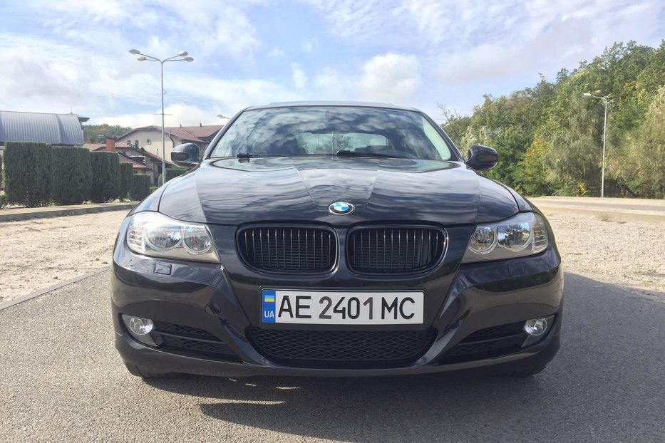 Продам BMW 328 xDrive 2011 года в Днепре