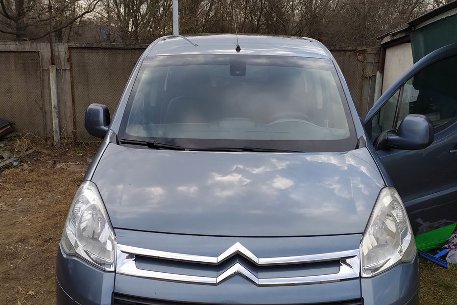 Продам Citroen Berlingo пасс. Multispace 2011 года в Киеве