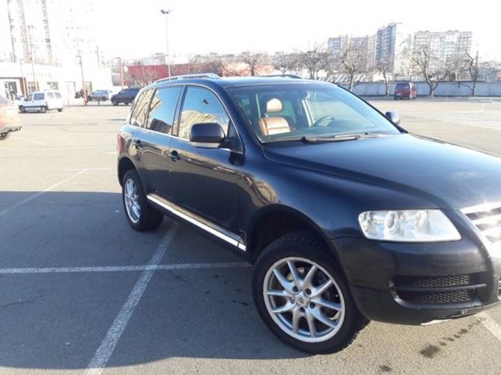 Продам Volkswagen Touareg 2006 года в Киеве