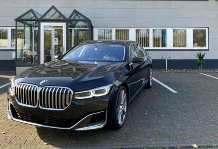 Продам BMW 740 D 2020 года в Киеве