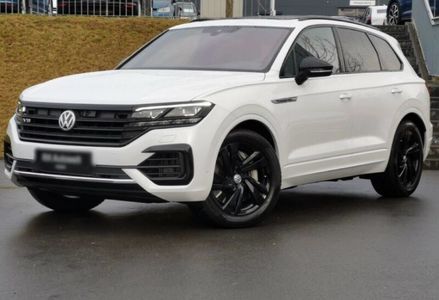 Продам Volkswagen Touareg 2020 года в Киеве