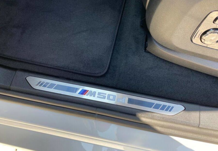 Продам BMW X6 М50D 2020 года в Киеве