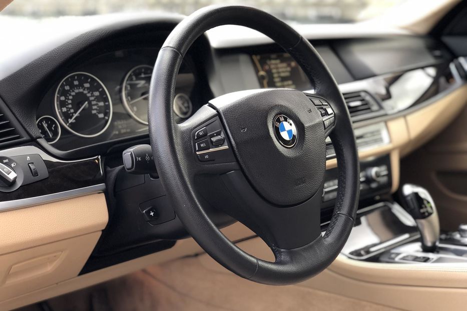 Продам BMW 528 2013 года в Одессе