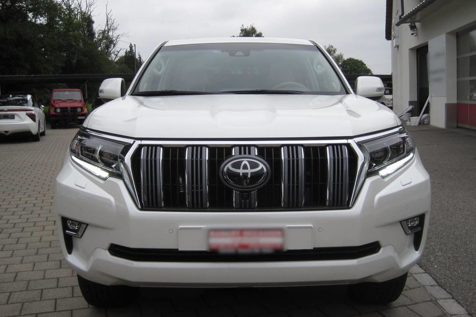 Продам Toyota Land Cruiser Prado 2019 года в Киеве