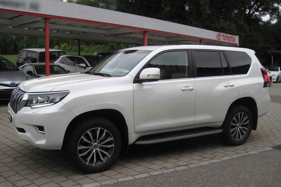 Продам Toyota Land Cruiser Prado 2019 года в Киеве