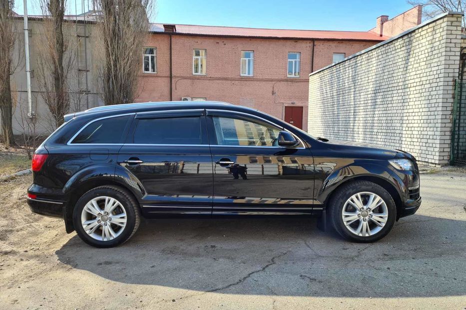 Продам Audi Q7 2012 года в Харькове