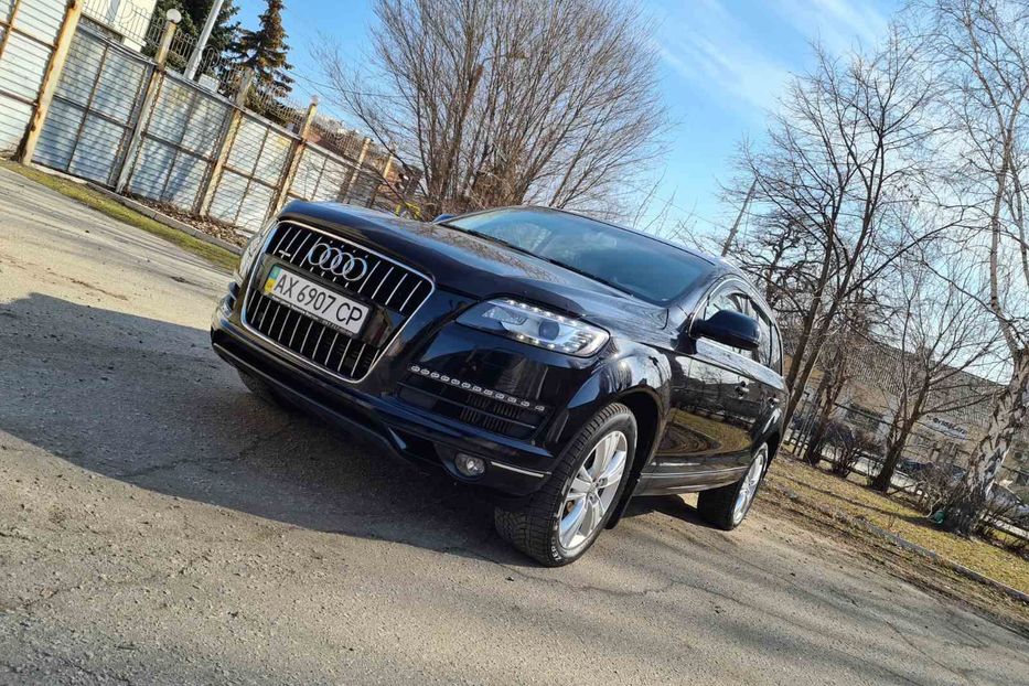 Продам Audi Q7 2012 года в Харькове