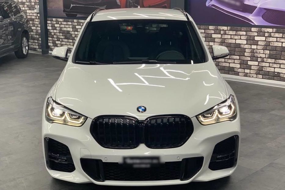 Продам BMW X1 2020 года в Киеве