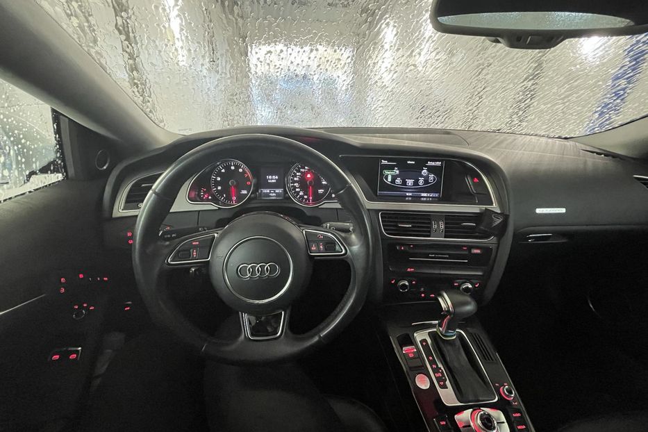 Продам Audi A5 2013 года в Одессе