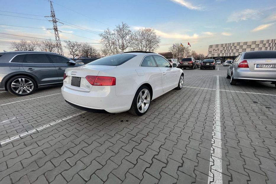 Продам Audi A5 2013 года в Одессе