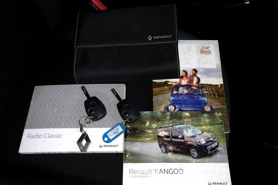 Продам Renault Kangoo груз. NE FARBOVANA 2018 года в Киеве