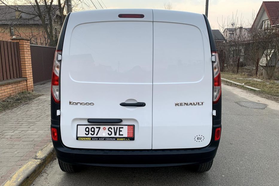 Продам Renault Kangoo груз. NE FARBOVANA 2018 года в Киеве