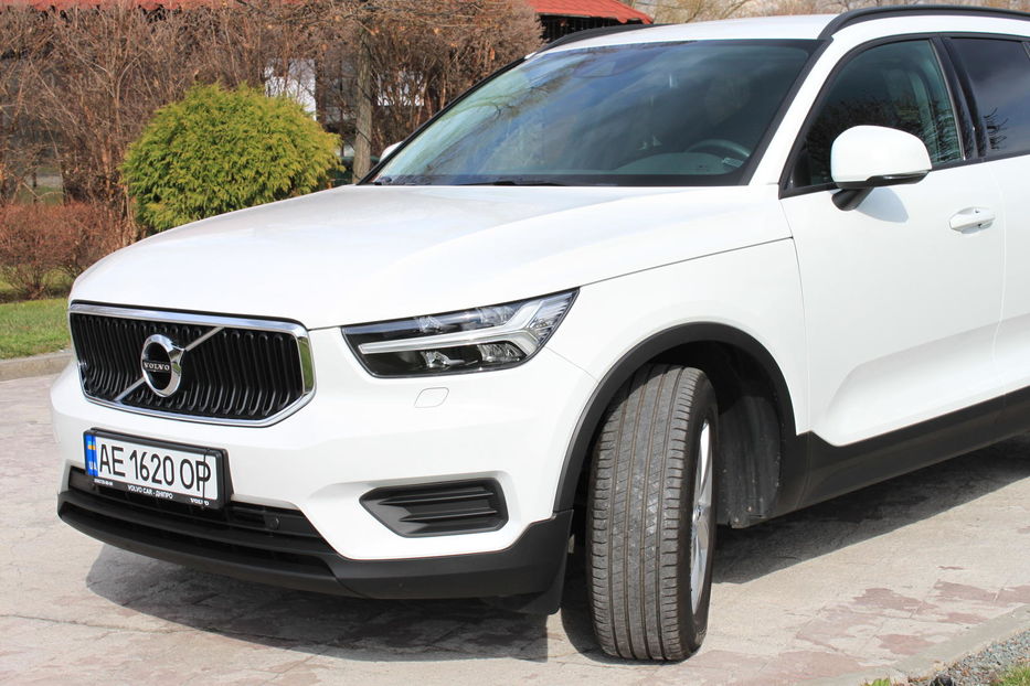 Продам Volvo XC60 XC40 Momentum 2019 года в Днепре