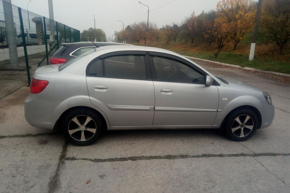 Продам Kia Rio 2011 года в г. Вышгород, Киевская область