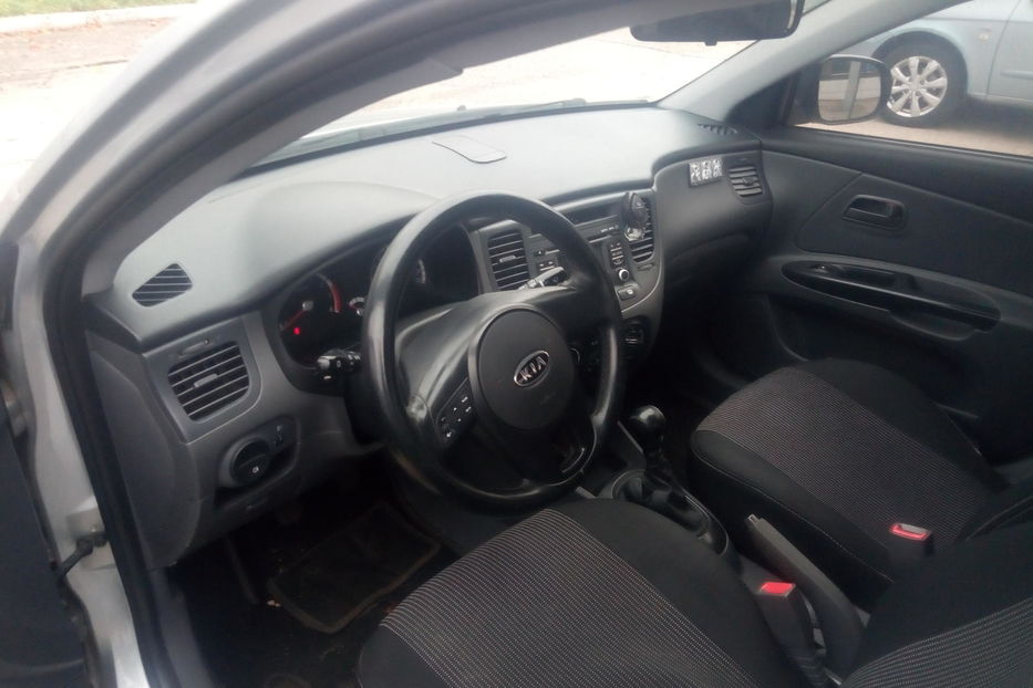 Продам Kia Rio 2011 года в г. Вышгород, Киевская область