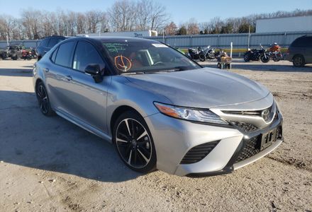 Продам Toyota Camry 2020 года в Киеве