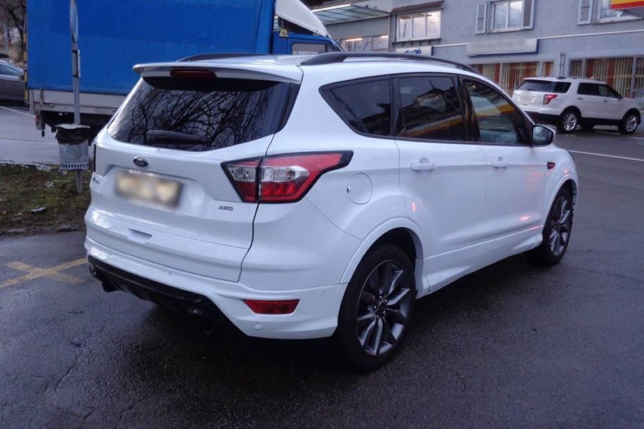 Продам Ford Kuga 2019 года в Киеве