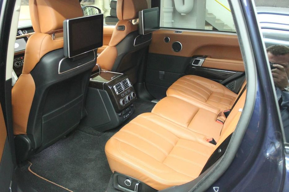 Продам Land Rover Range Rover Long 2017 года в Киеве