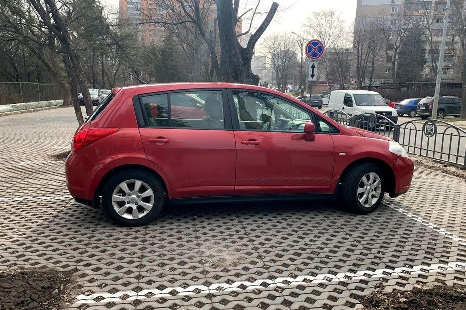 Продам Nissan TIIDA 1.8 SE 2008 года в Харькове