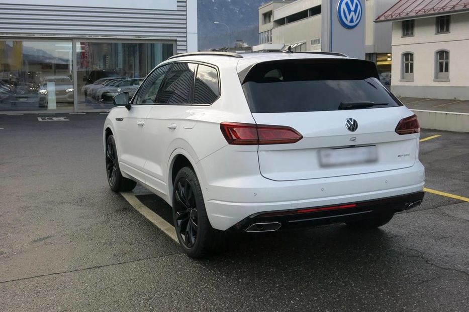 Продам Volkswagen Touareg 2020 года в Киеве