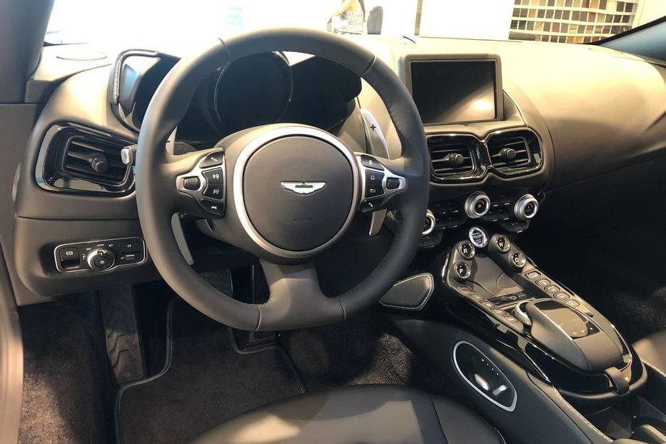 Продам Aston Martin Vantage 2021 года в Киеве