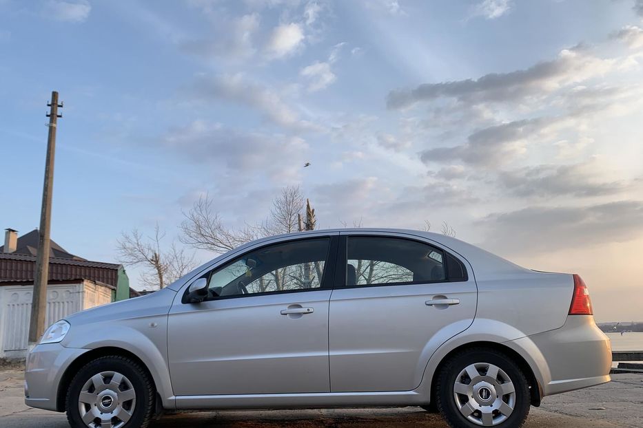 Продам Chevrolet Aveo LT 2008 года в Киеве