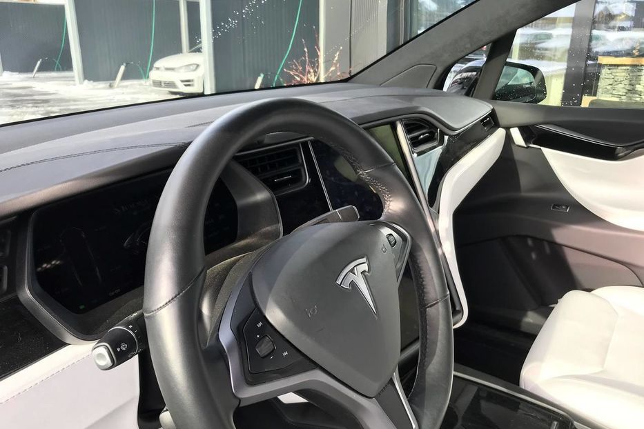 Продам Tesla Model X 2019 года в Киеве