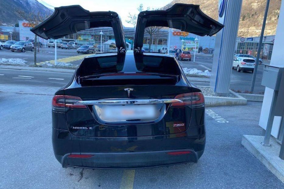 Продам Tesla Model X 2019 года в Киеве