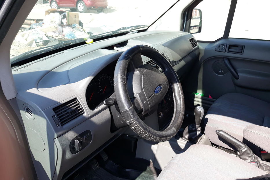 Продам Ford Tourneo Connect пасс. 2006 года в Киеве