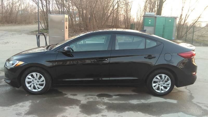 Продам Hyundai Elantra SE+auto start engine 2016 года в Киеве